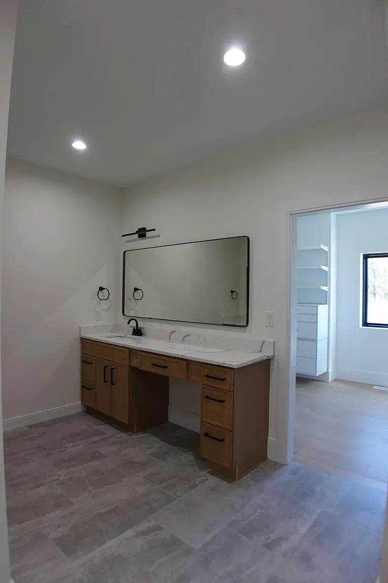 Primary vanity